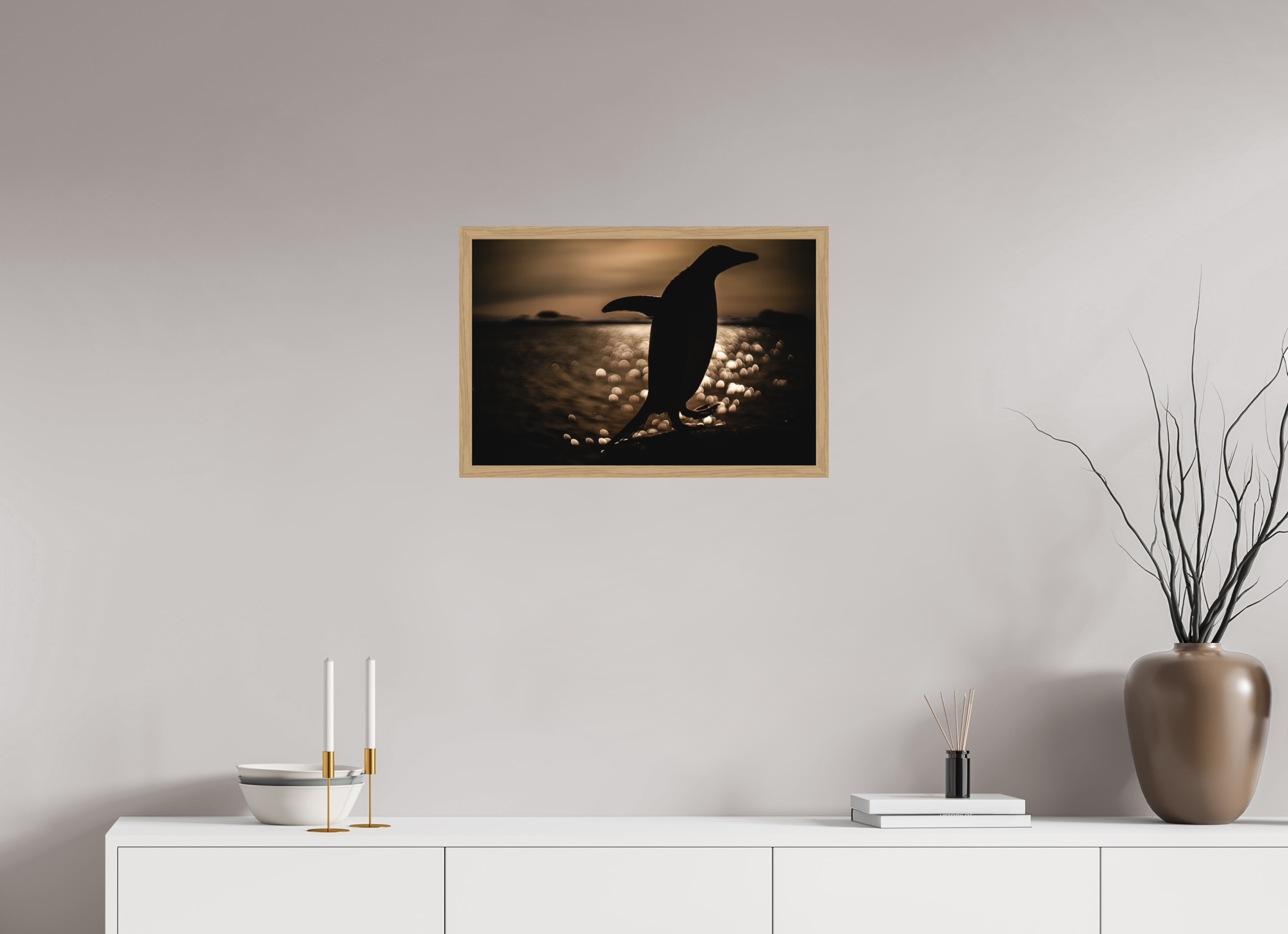 60 x 40 cm, Impression Fine Art encadrée en chêne naturel - mat Manchot Adélie et coucher de soleil