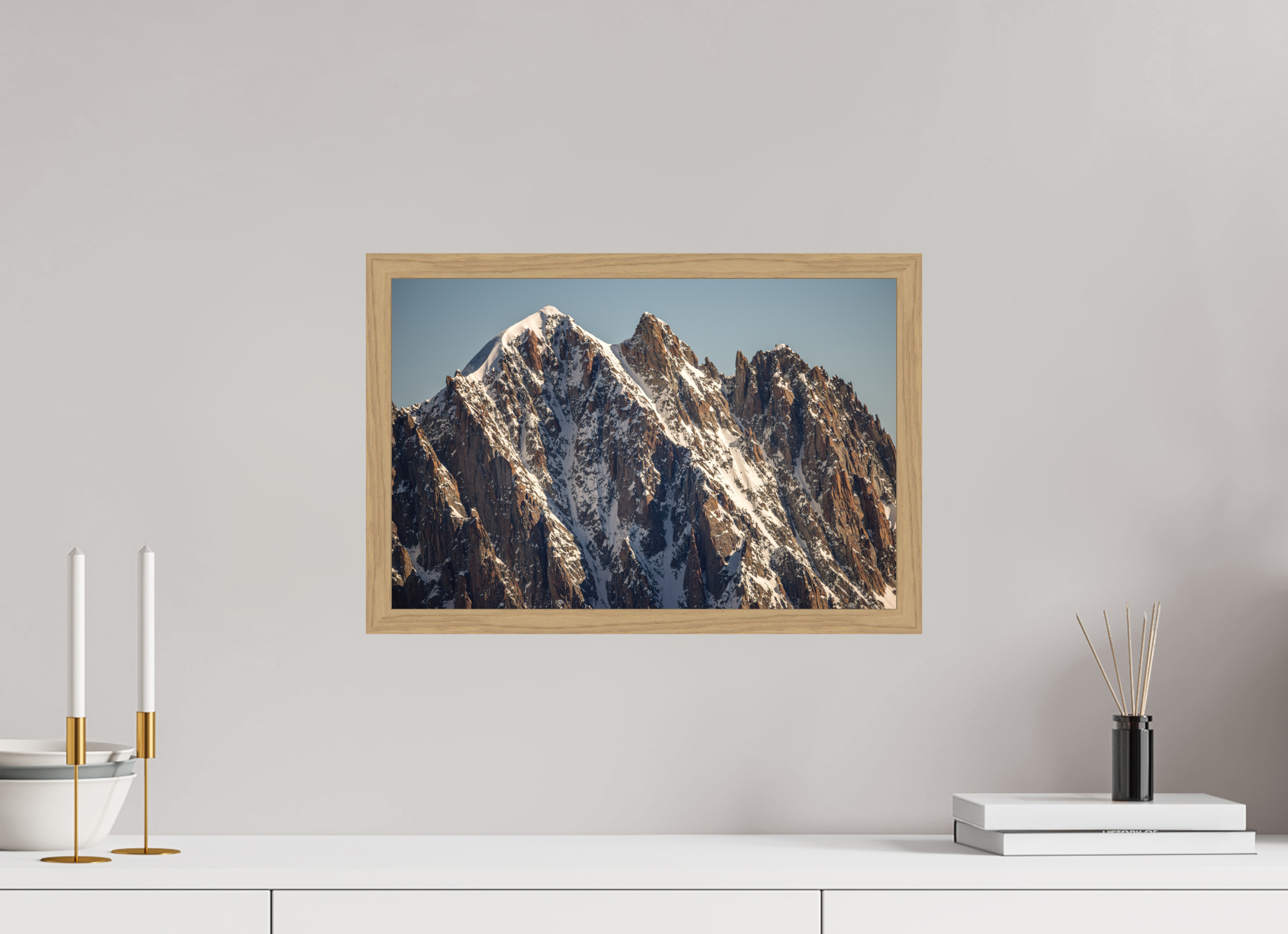 45 x 30 cm, Impression Fine Art encadrée en chêne naturel - mat L'aiguille Verte