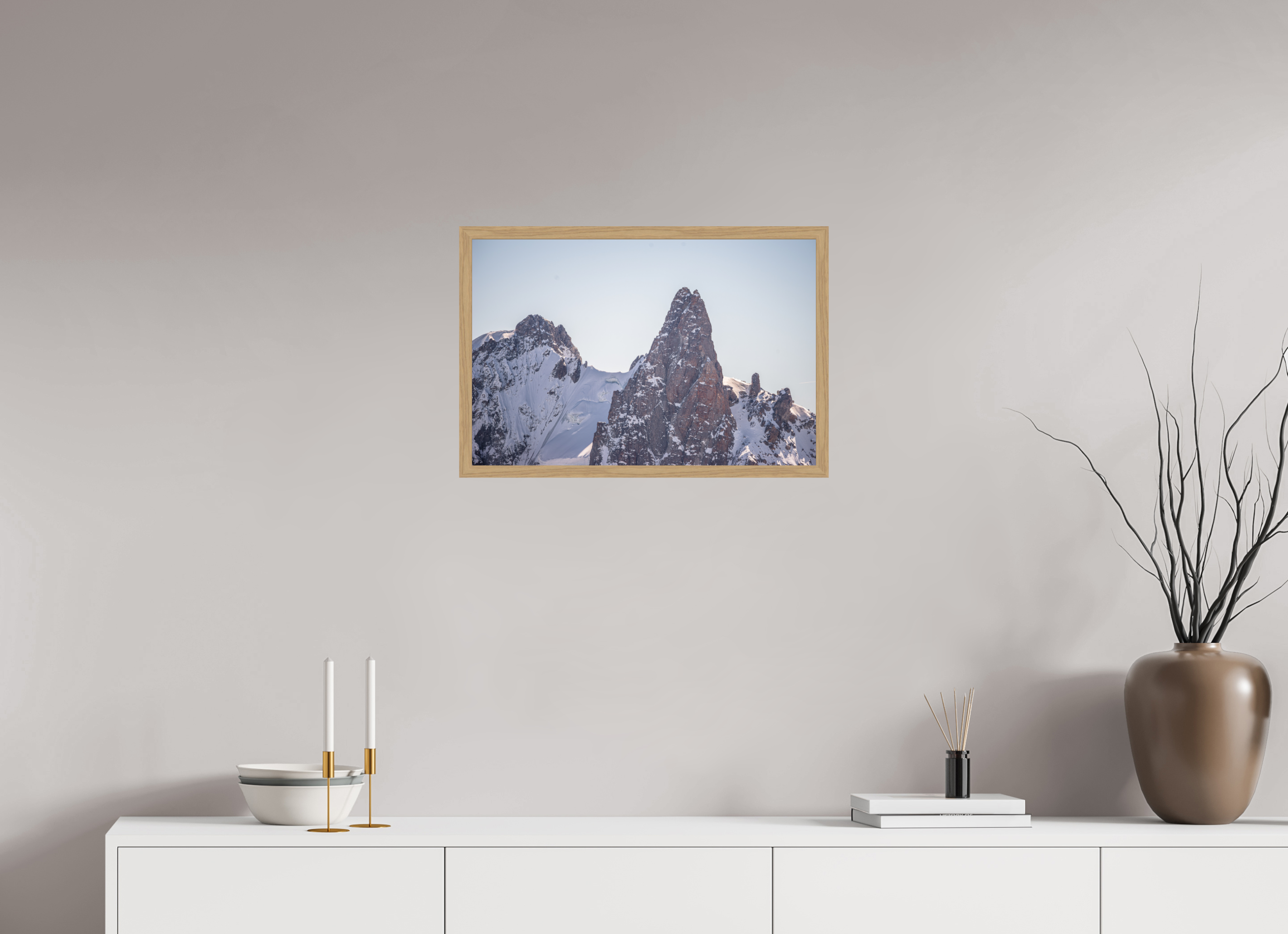60 x 40 cm, Impression Fine Art encadrée en chêne naturel - mat La Dent du Géant